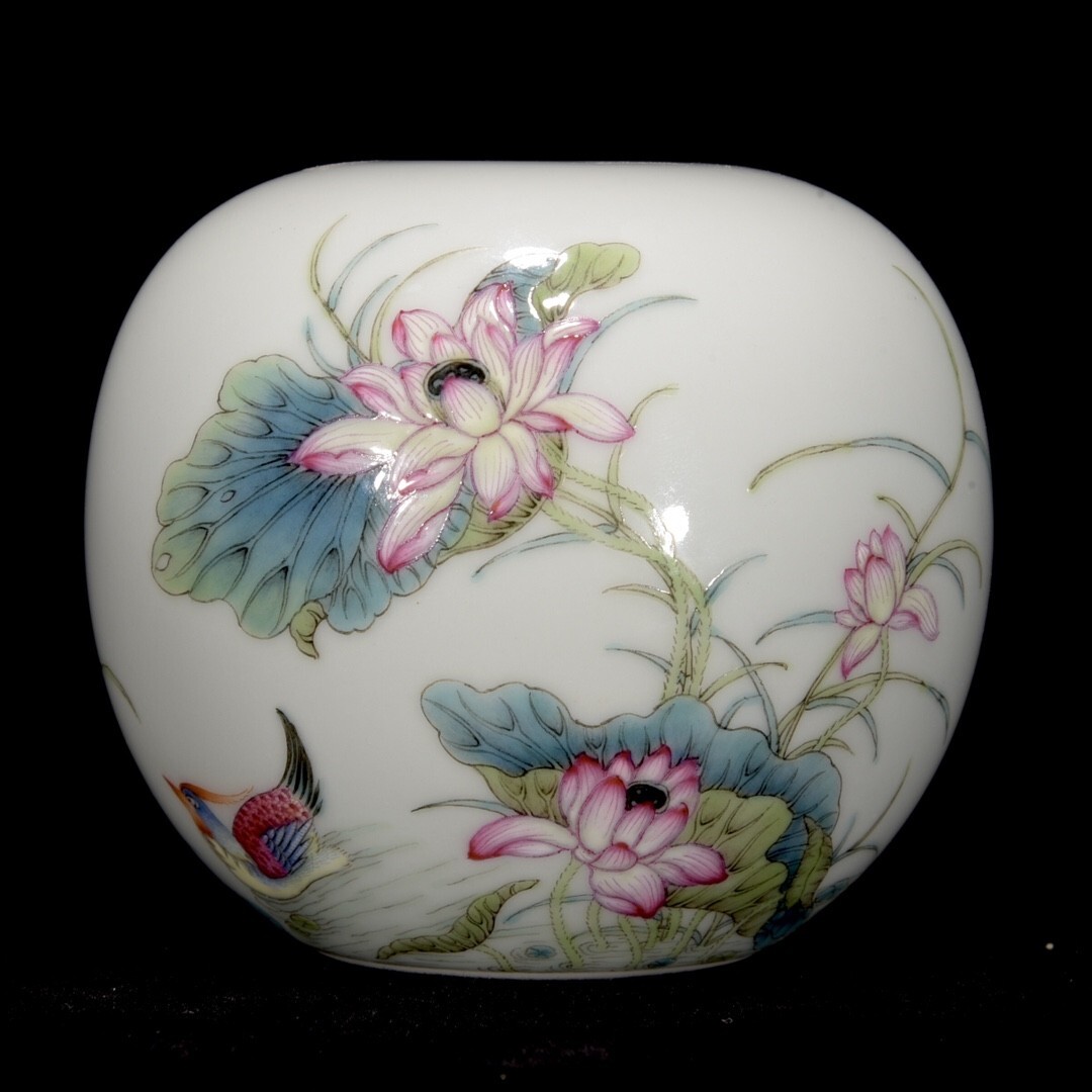 中国古美術大清道光年製在銘粉彩琺瑯彩 西洋人物バタフライ紋皿(A-5)