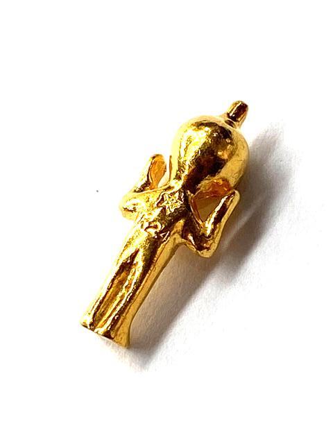 日清食品 U Tコラボ カップヌードル すごいぞゴールドU T 純金ちっちゃ