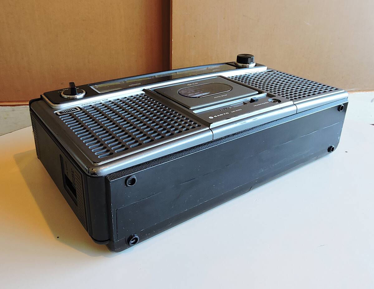 Yahoo!オークション - 70s ビンテージ ラジカセ SANYO MR-9100 整備済