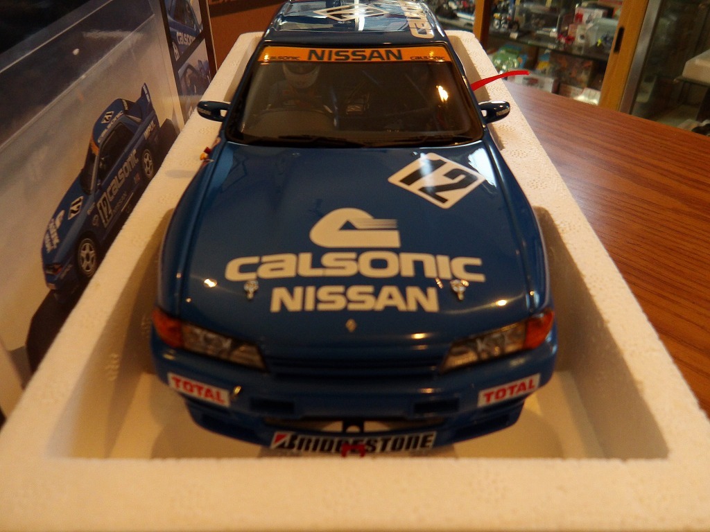 特価 AUTOart 1/18 日産 スカイライン GT-R 星野一義サイン入り 特価