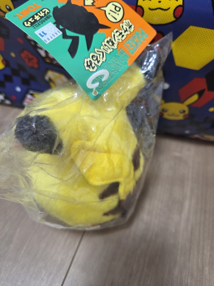 希少】新品 タグ付き ポケモン 初期 ピカチュウ ぬいぐるみ TOMY