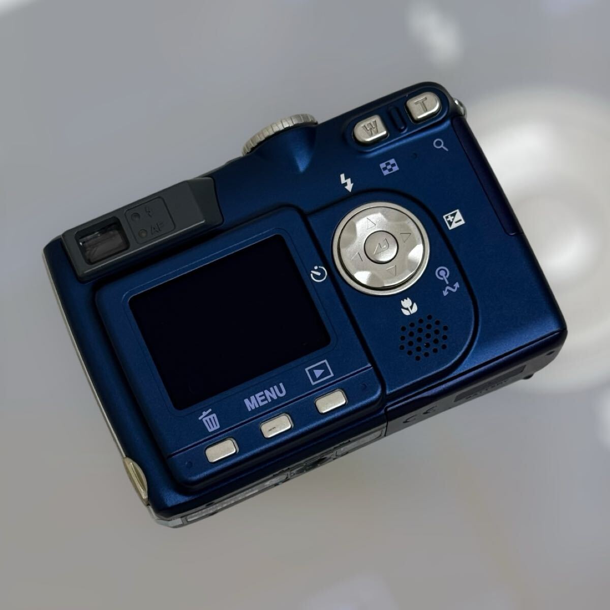 8754.ニコン クールピクス 5200 オールドコンデジ ブルー IMG_0690_R.jpg