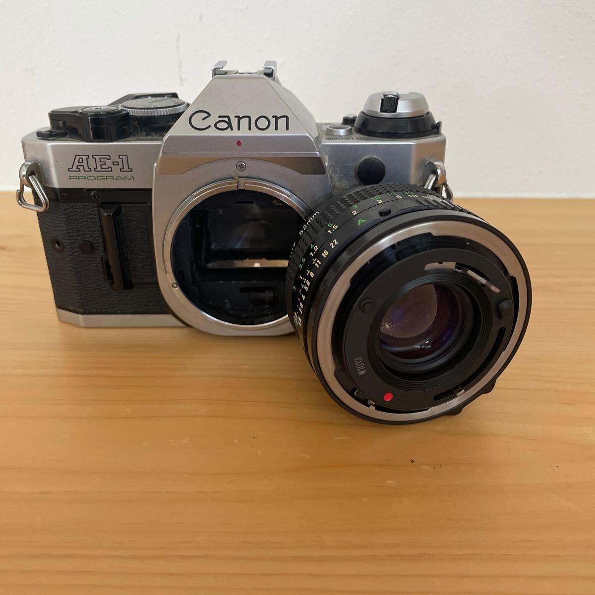 電源確認済】Canon AE-1 Program＋ FDレンズ2本+各種備品 電源確認済