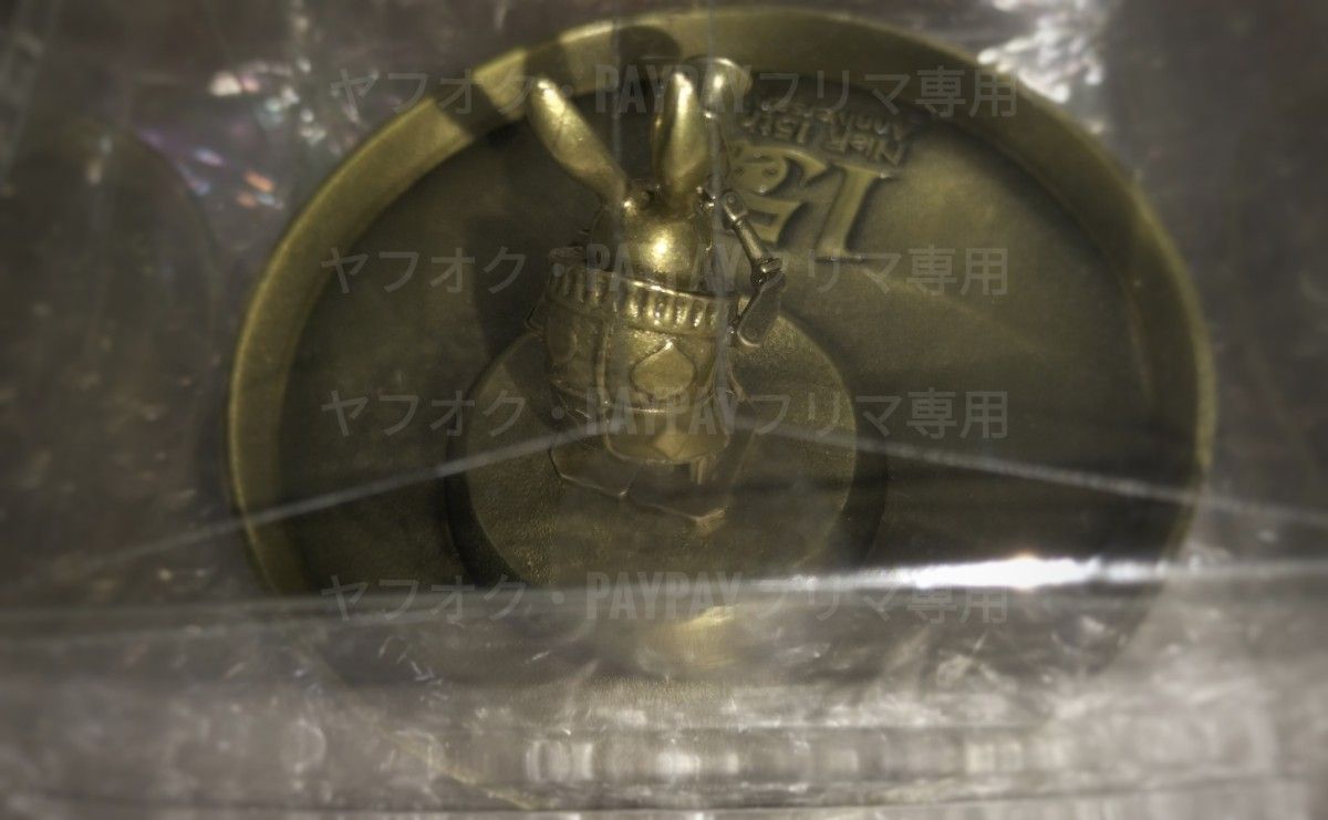 NieR 15th Anniversary EXHIBITION 消セナイ記録《うさぎの銅像トレイ