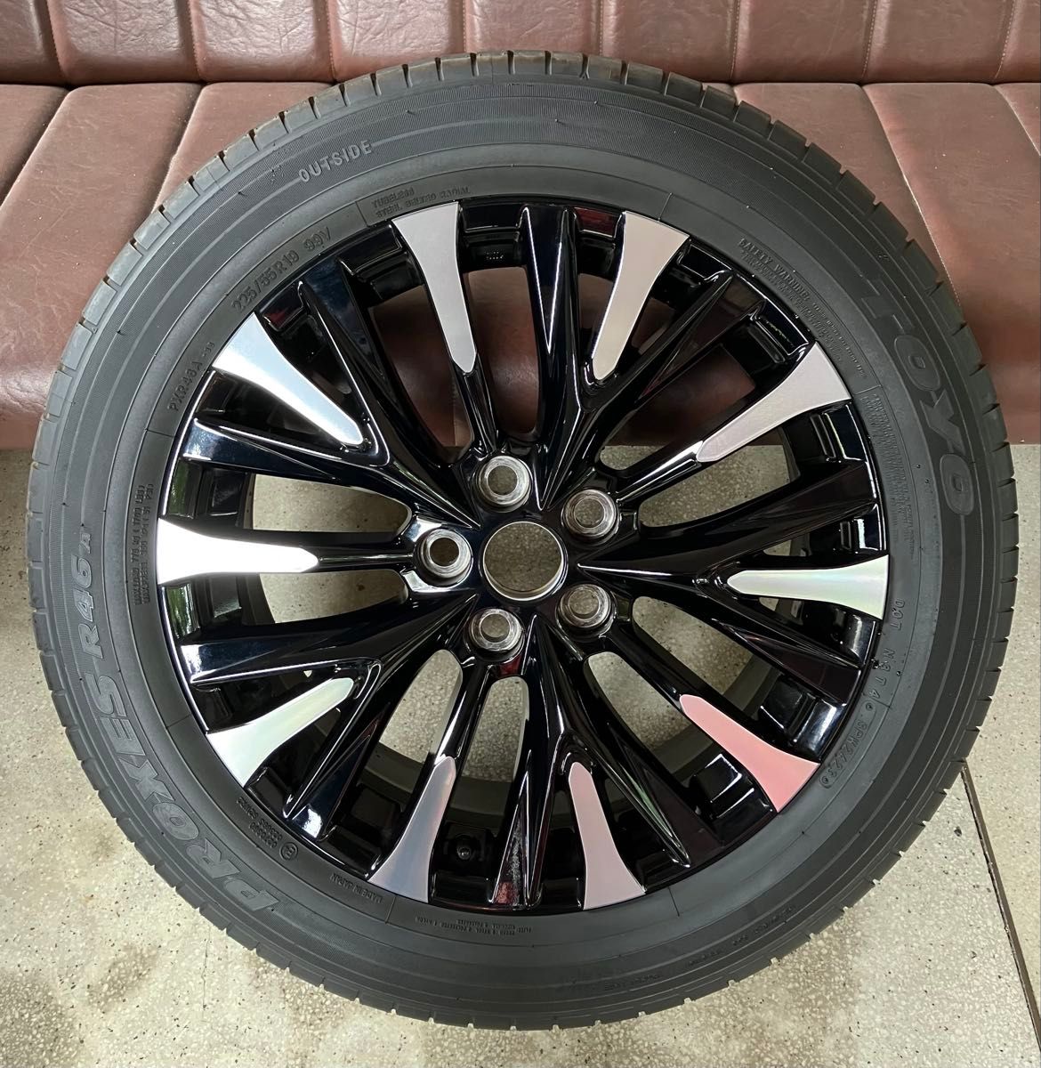 40アルファード エグゼクティブラウンジ 純正ホイール 19インチ