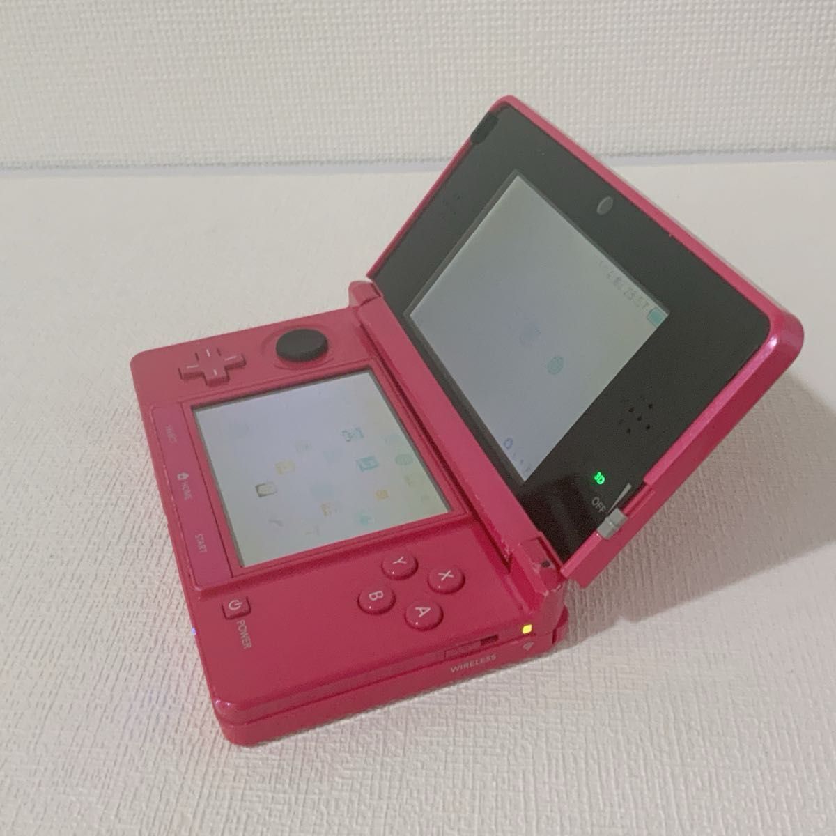 ニンテンドー3DS ピンク 本体【カメラ起動するとフリーズするジャンク