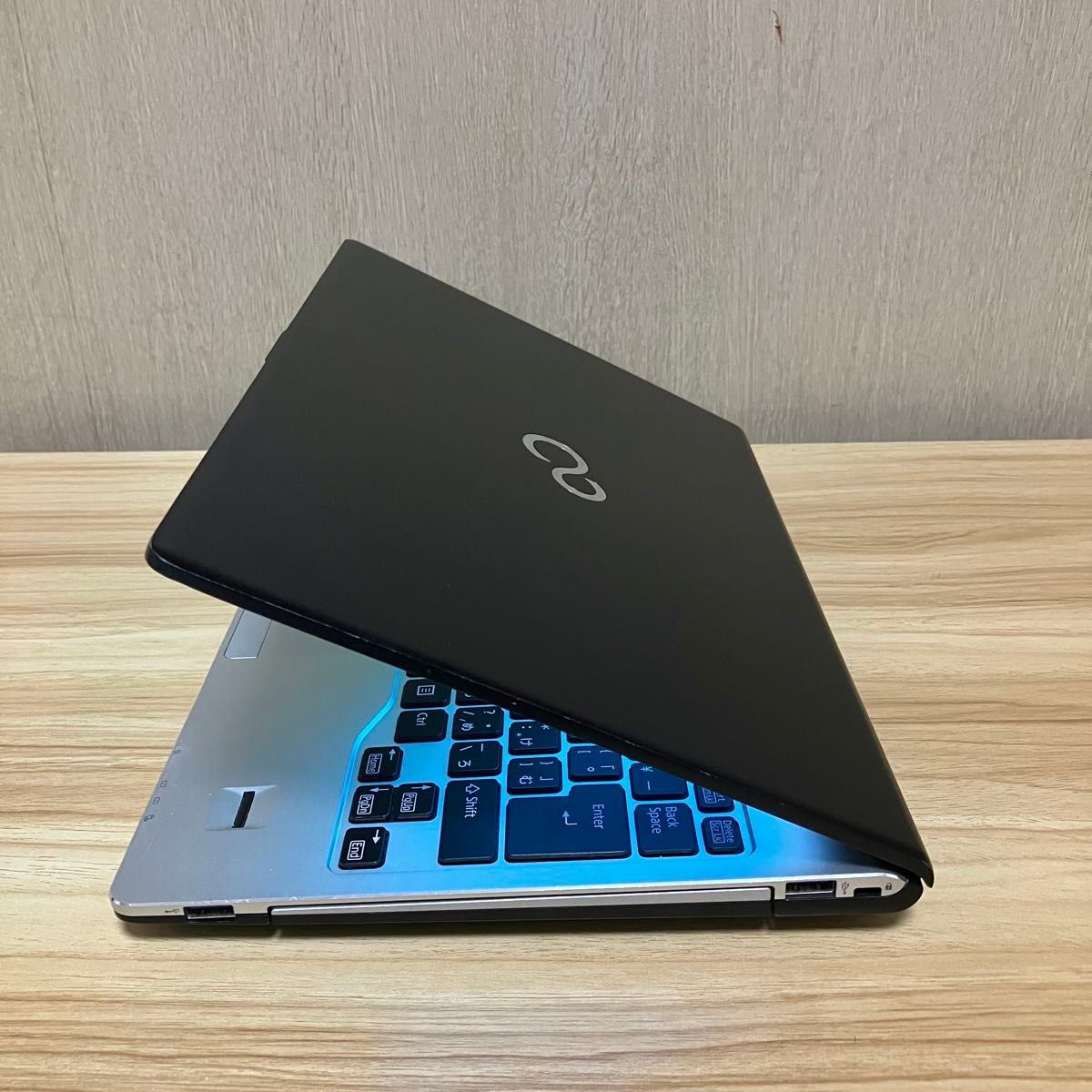 第8世代 富士通 ノートパソコン Windows11 SSD 2018年製 【公式通販】