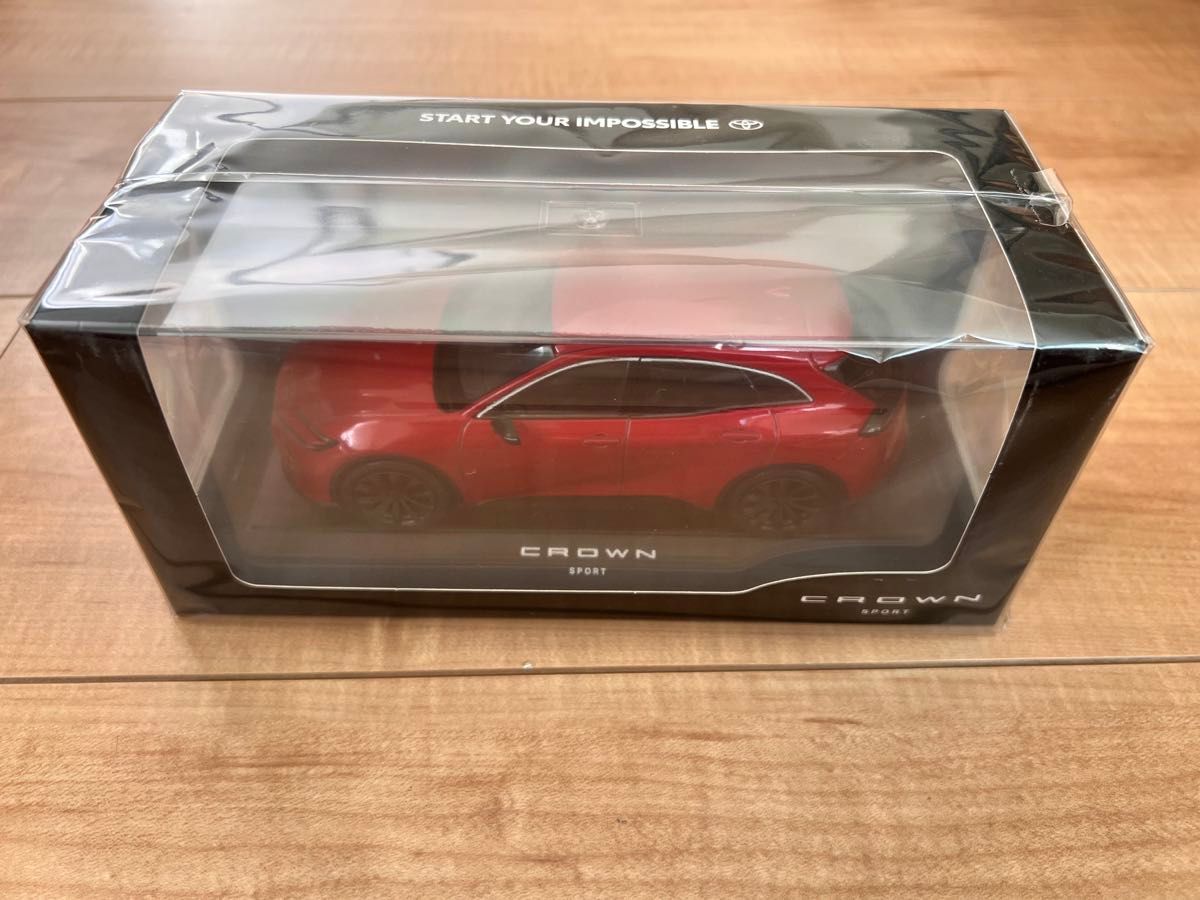 トヨタ クラウン スポーツ カラーサンプル ミニカー 1/30 非売品