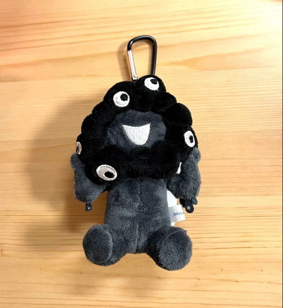 新品未使用品】座りver ミャクミャク カラビナ付マスコット ぬいぐるみ