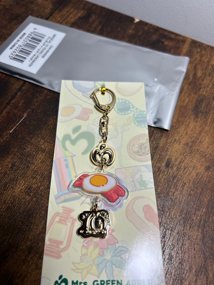 Mrs GREEN APPLEランダムチャームキーホルダーbreakfast ミセス