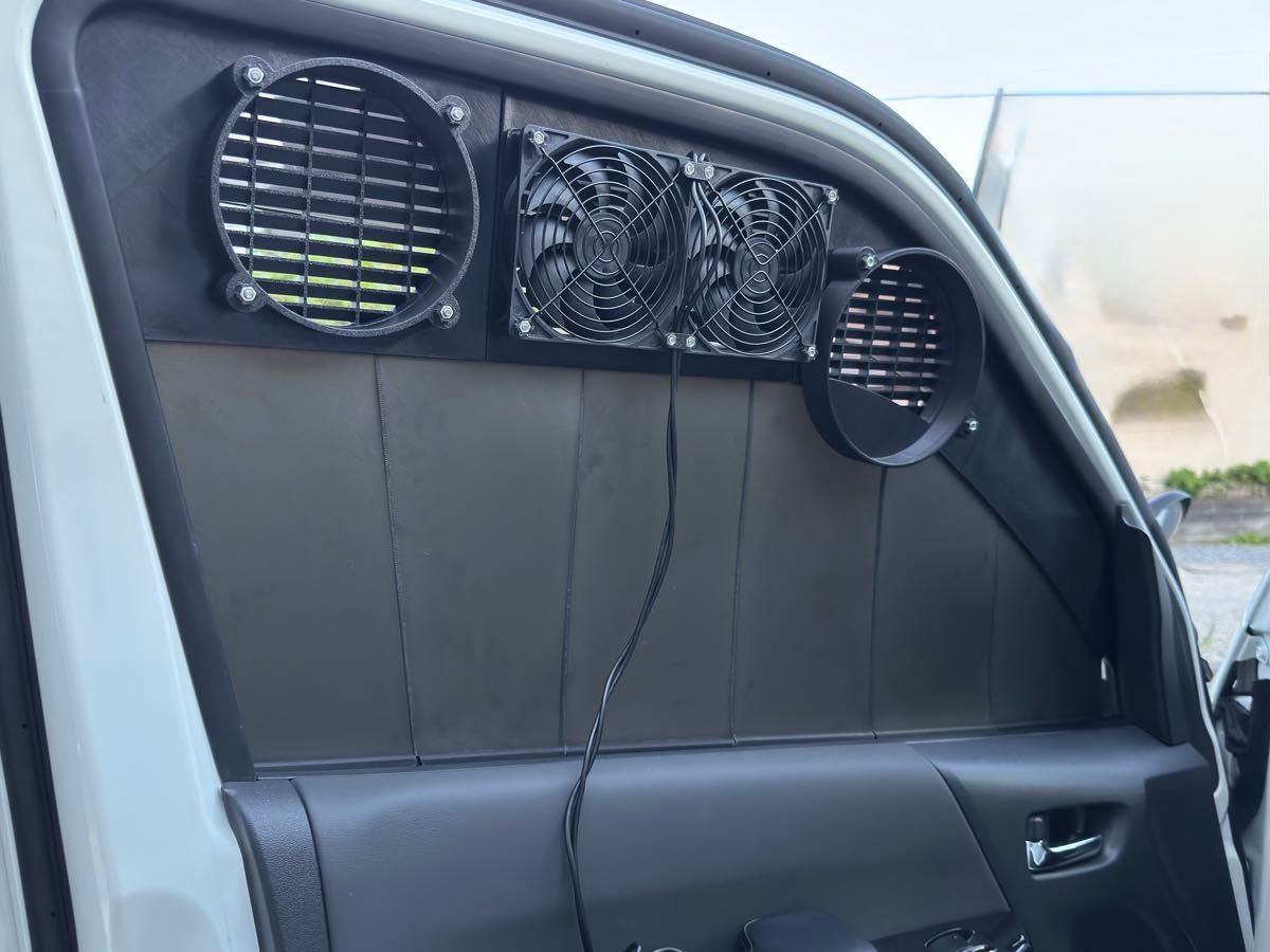 ハイエース200用 ECOFLOW WAVE2/3対応 排気ダクトパネル＋防雨フード