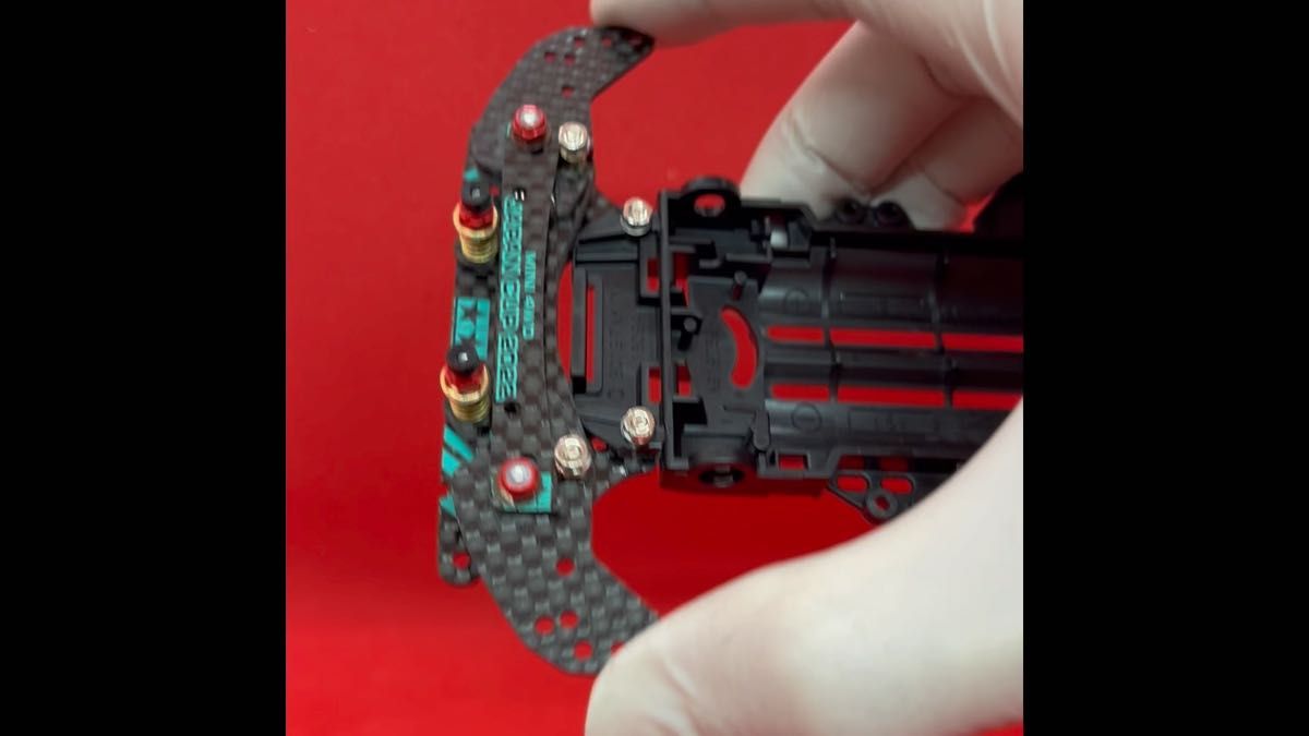 MARU】VZシャーシ／バンパーレス＆軽量加工＋モーター押さえプレート