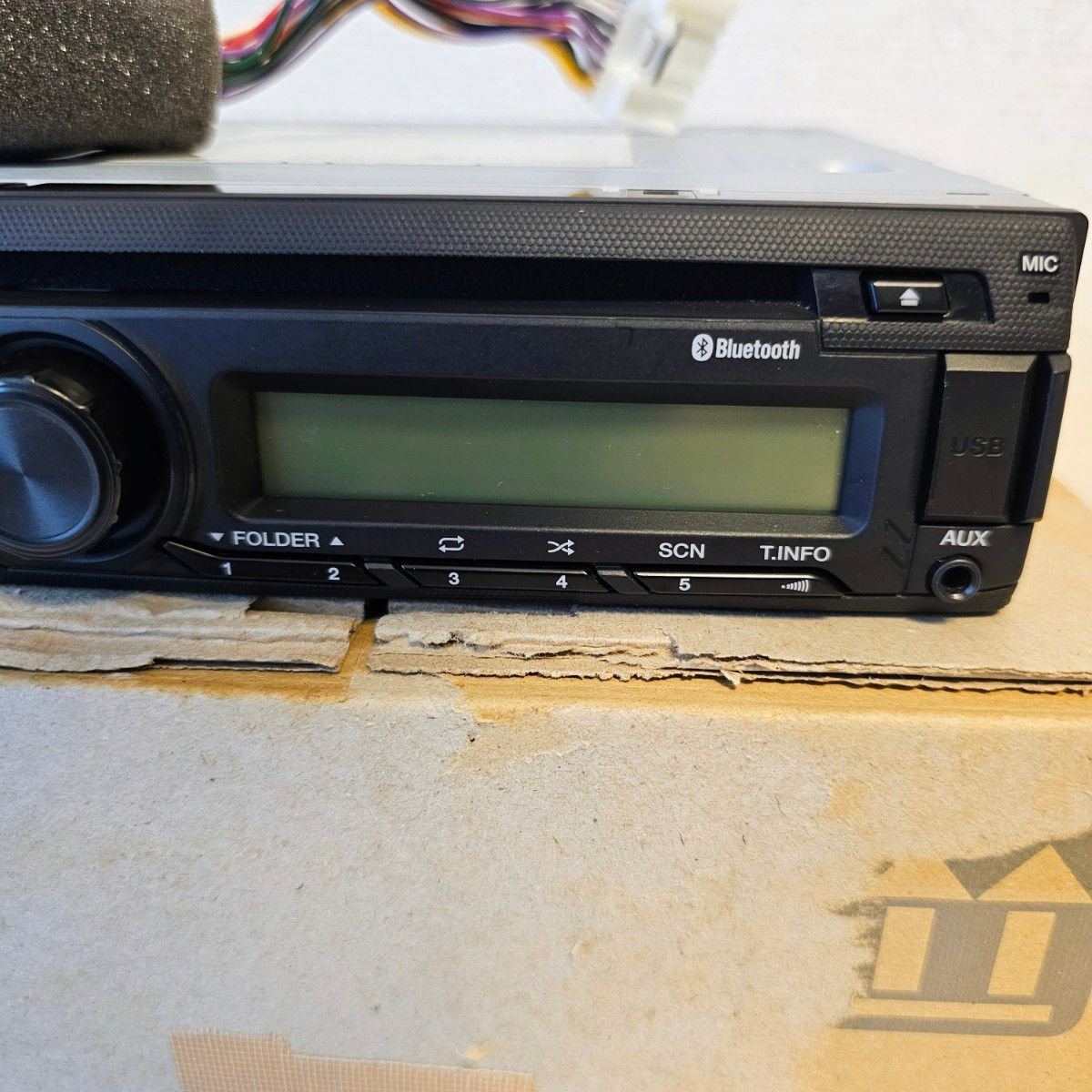 日野純正 クラリオン製 24v CD機能付き Bluetooth搭載 ラジオ