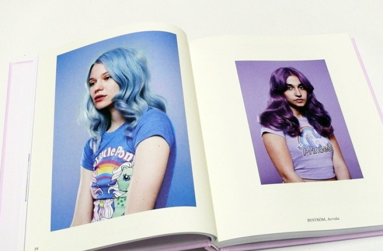 Yahoo!オークション - Petra Collins 写真集『Babe』