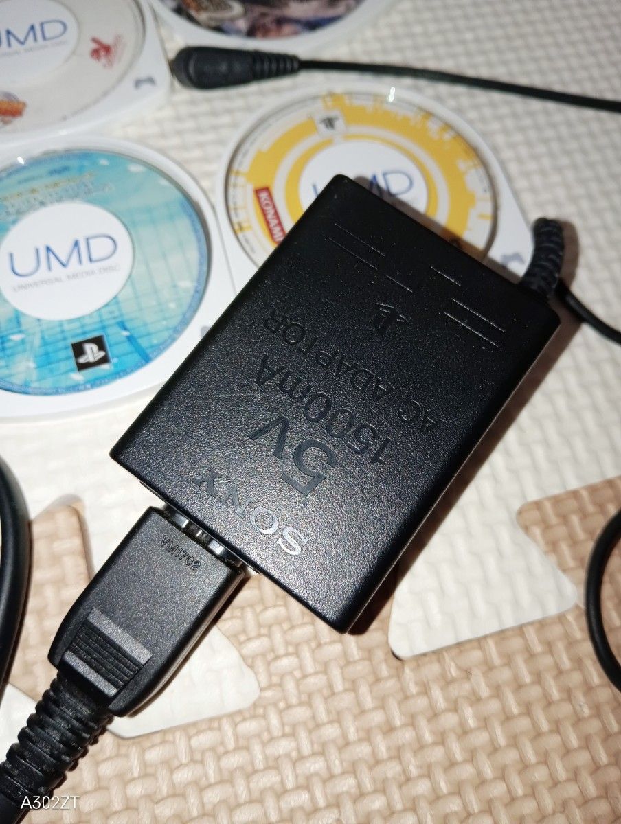 PSP-3000 2000本体 カセット24個付き｜Yahoo!フリマ（旧PayPayフリマ）