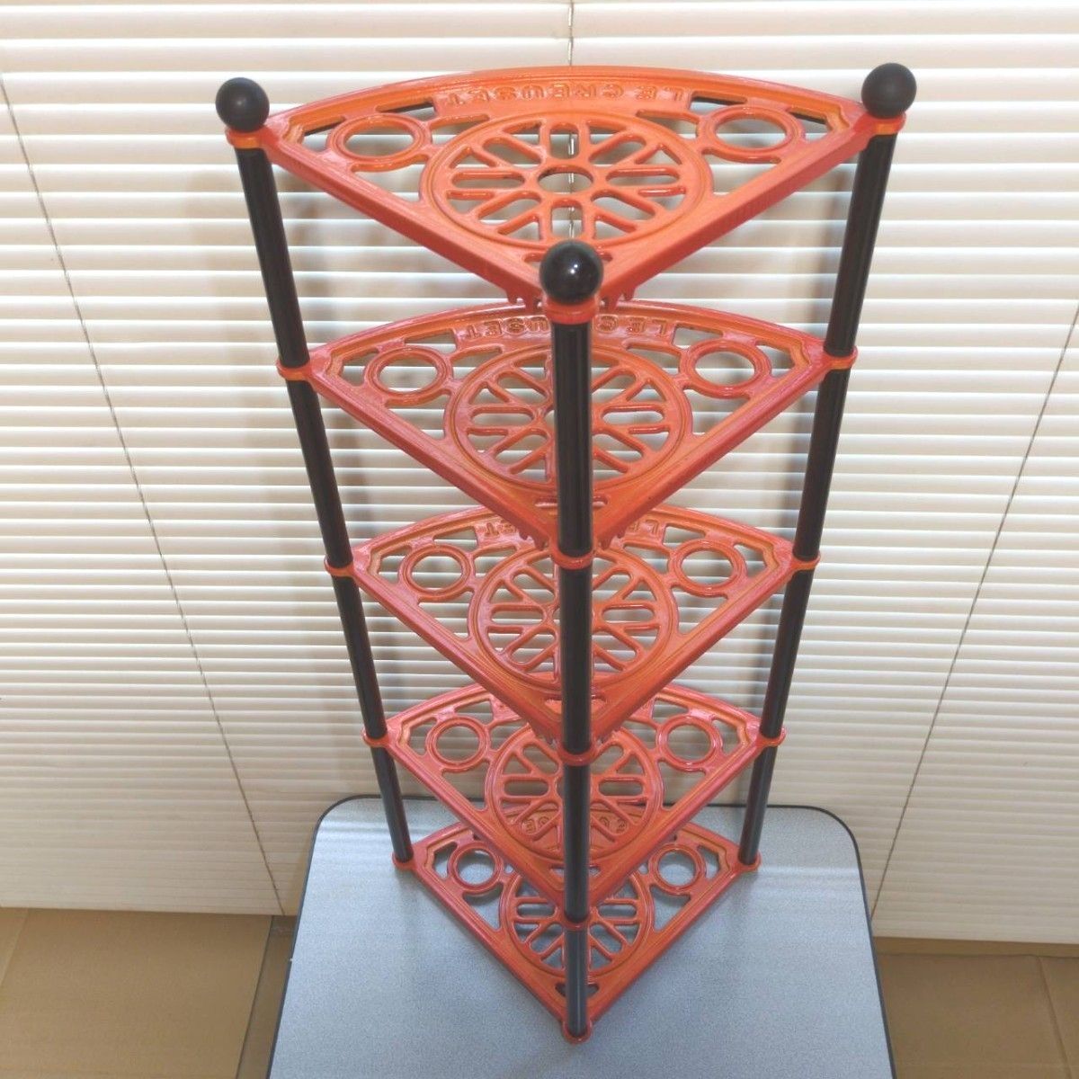 Le Creuset ル・クルーゼ ポットスタンド オレンジ｜Yahoo!フリマ（旧