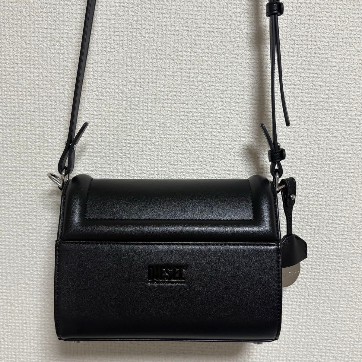 DIESEL ショルダーバッグ ハート｜Yahoo!フリマ（旧PayPayフリマ）