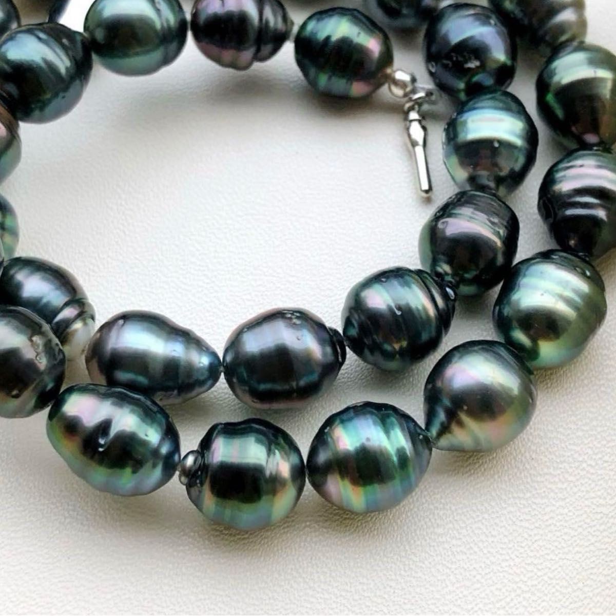 本真珠南洋黒蝶真珠タヒチパール ピーコック虹色 ネックレスs925 黒