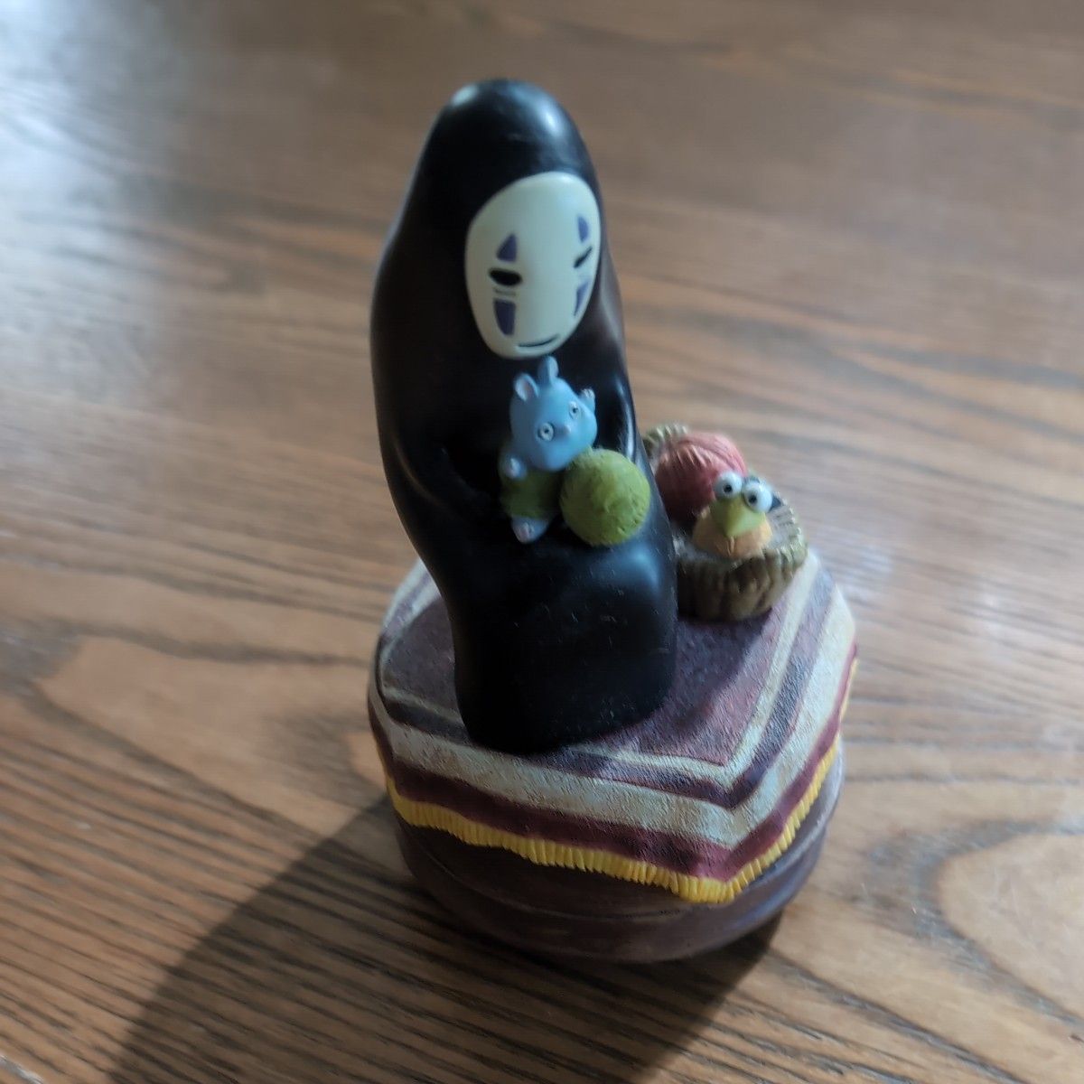 スタジオジブリ 千と千尋の神隠し カオナシ 置物オルゴール フィギュア