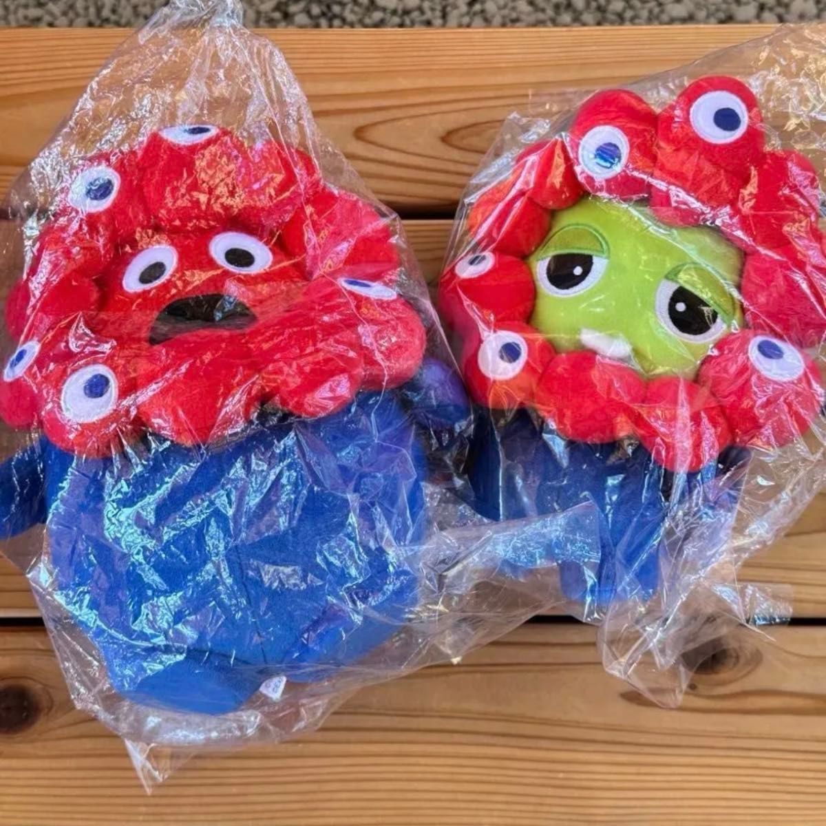 大阪関西万博 ミャクミャクなりきりぬいぐるみ ムック ガチャピン 2個