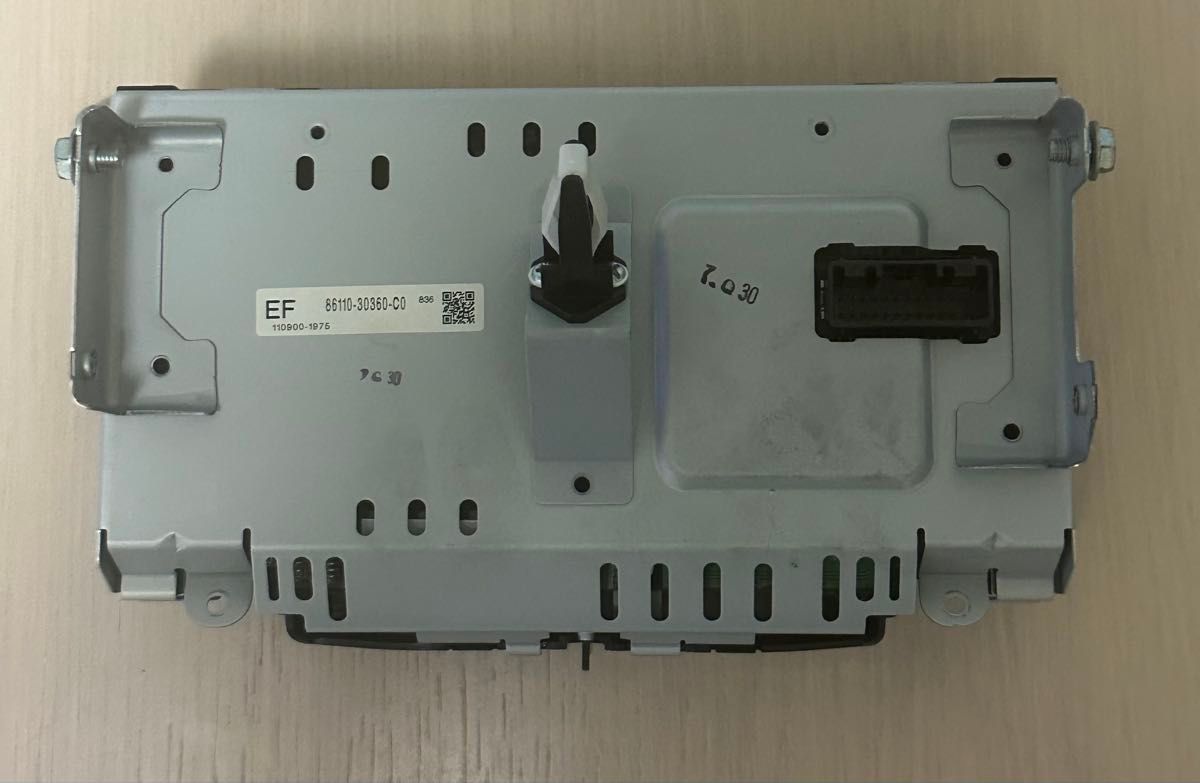 クラウン 純正 210 AWS210 エアコンスイッチパネル エアコンモニター