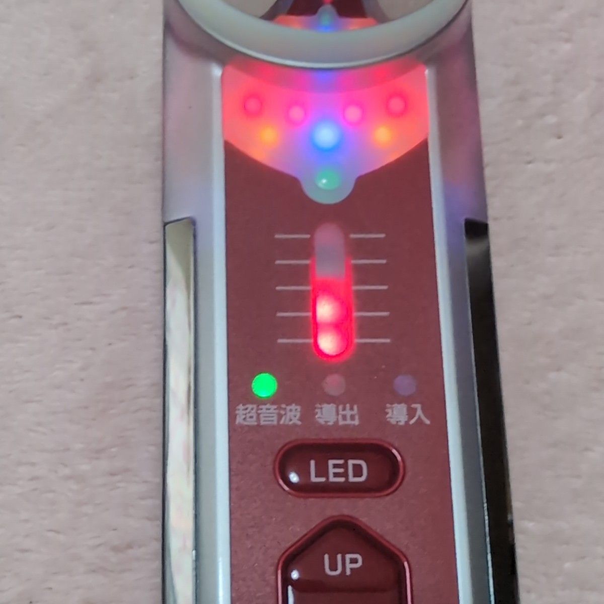 ドクターシーラボ エステアップ超音波美顔器(旧モデル) イオン導出