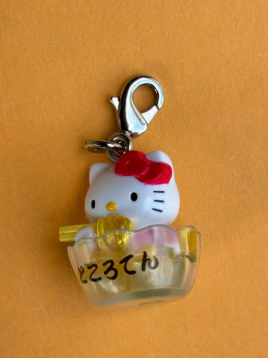 特希少】ハローキティ ファスナーマスコット 西武園ゆうえんち ドレス