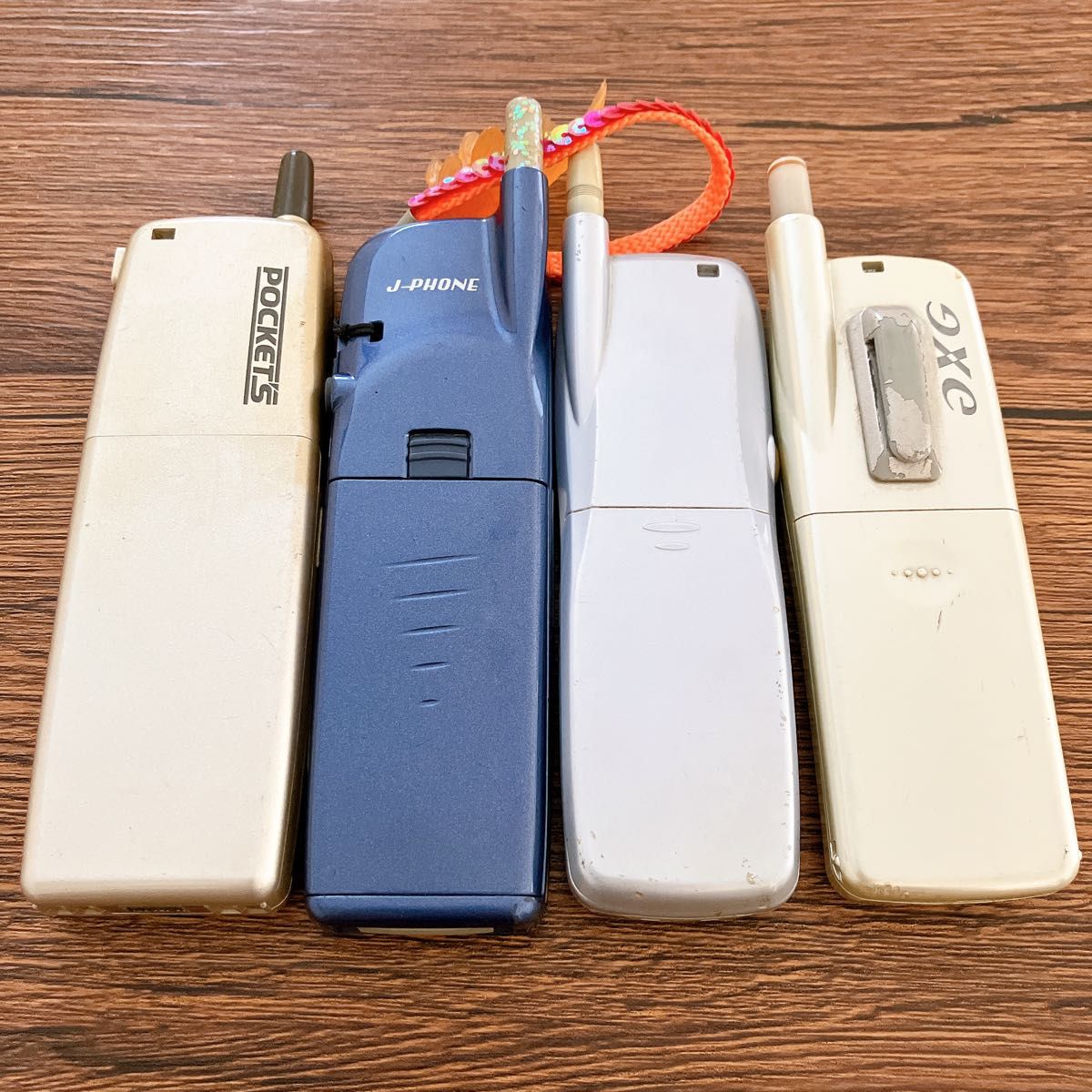 ガラケー ジャンク まとめ 4台 当時物 平成レトロ 携帯電話｜Yahoo