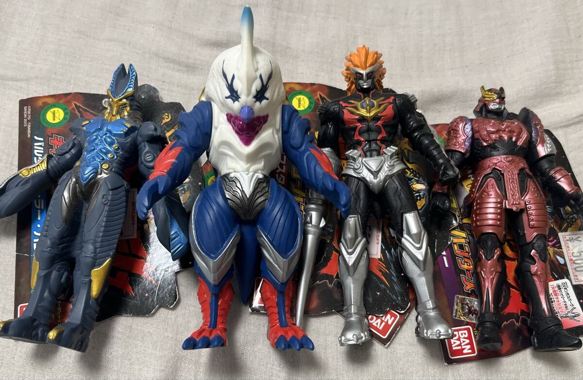 タグ付き・カード付き 大怪獣ラッシュ ウルトラ怪獣500 ソフビ セット