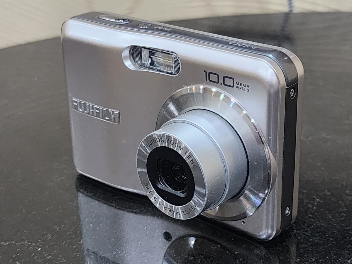 美品】FUJIFILM デジタルカメラ A100 シルバー 単3電池駆動 デジカメ