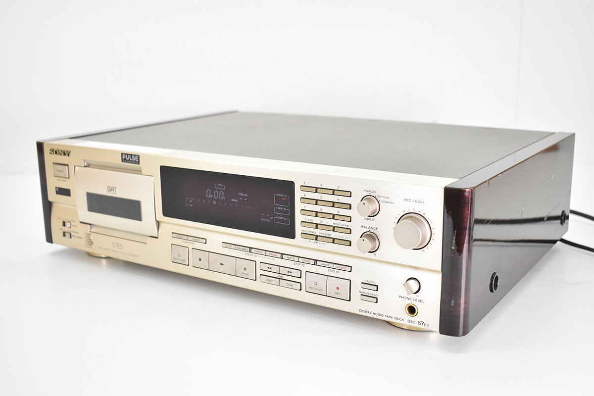 SONY DTC-57ES DATデッキ[ソニー][DIGITAL AUDIO TAPE DECK][k1]30M-廉価版