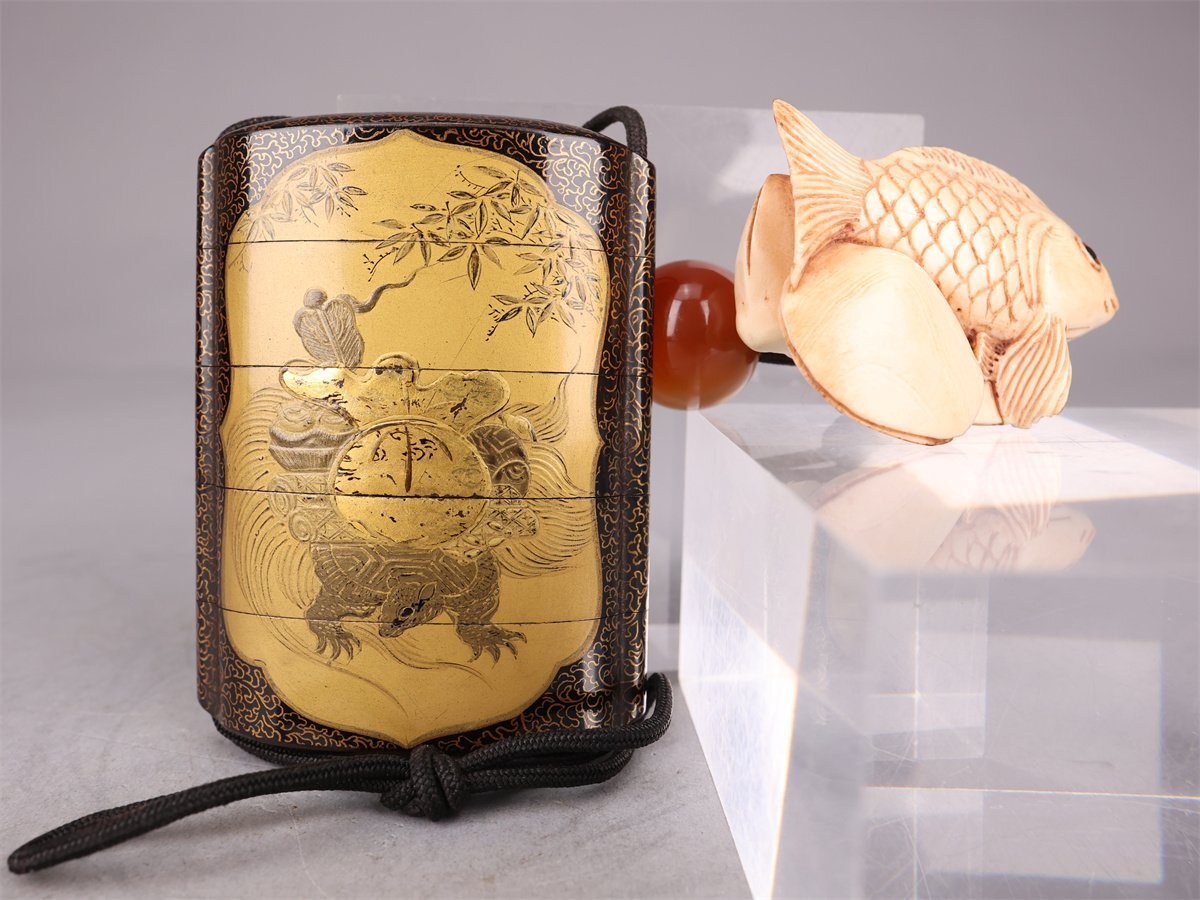 時代物 波に鶴 蒔絵印籠 根付 時代物 波に鶴 蒔絵印籠 根付