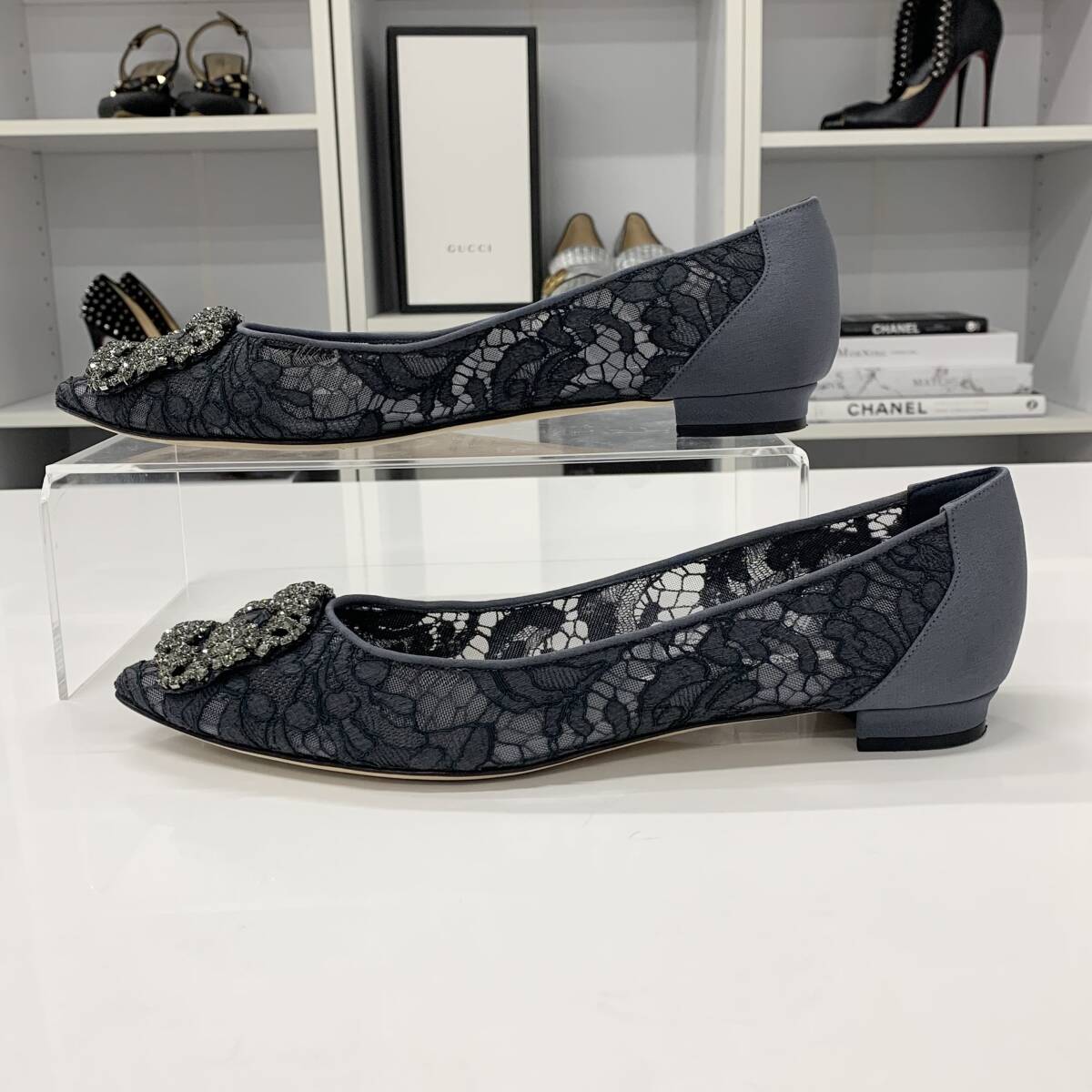 保存袋付き✨マノロブラニク ハンギシ ベロア グレー×シルバー 39