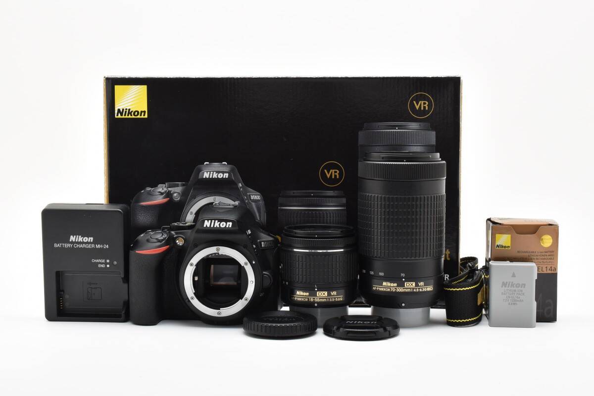 Nikon ニコンD5600ダブルズームキット1200ショット Nikon ニコンD5600