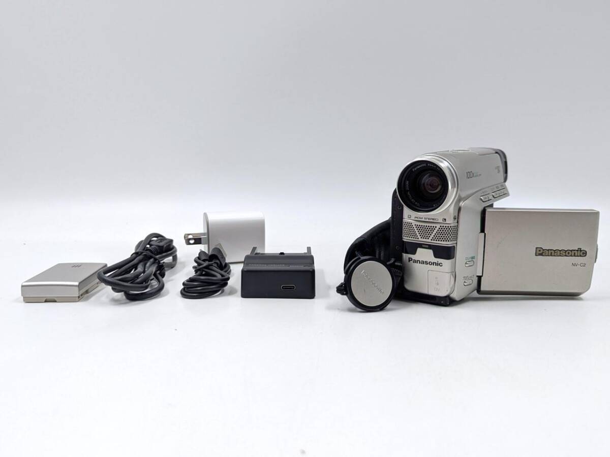 miniDVのダビングに！Panasonic ビデオカメラ NV-C2 02 miniDVの