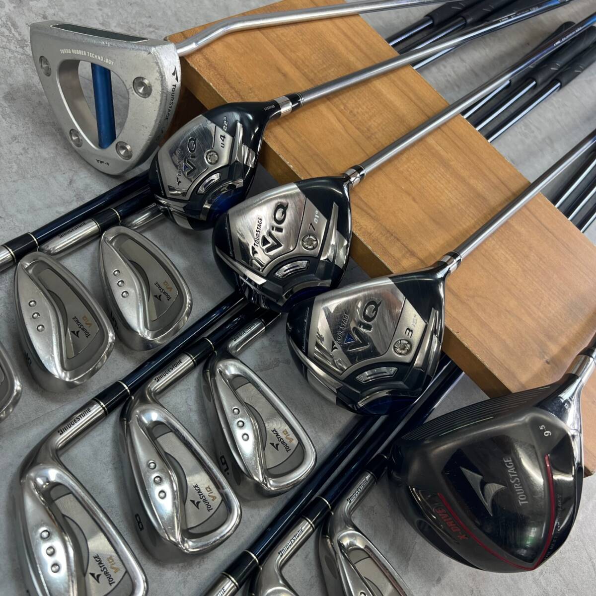 TOURSTAGE ツアーステージ メンズゴルフ14本セット カーボン 右利き用