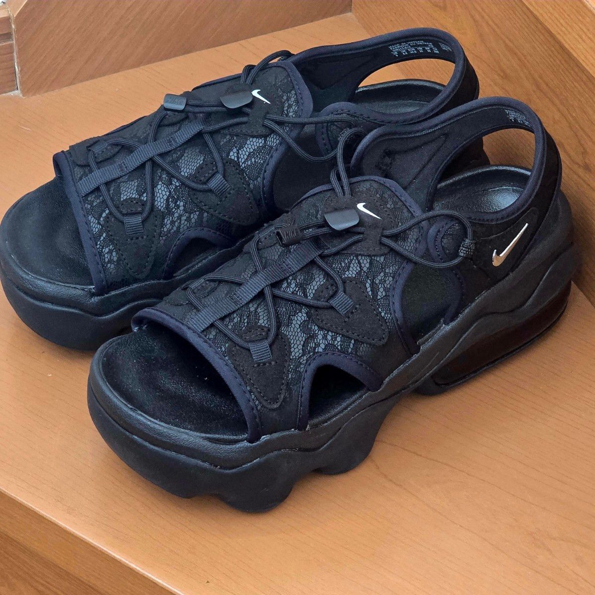 完売 ナイキ エア マックス ココ サンダル レース 26 新作 NIKE ユニ