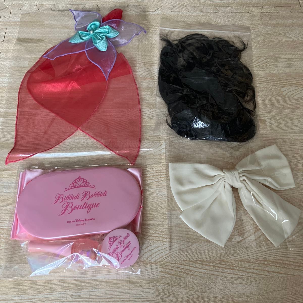 ビビディバビディブティック アリエルドレス白フードポンチョセット