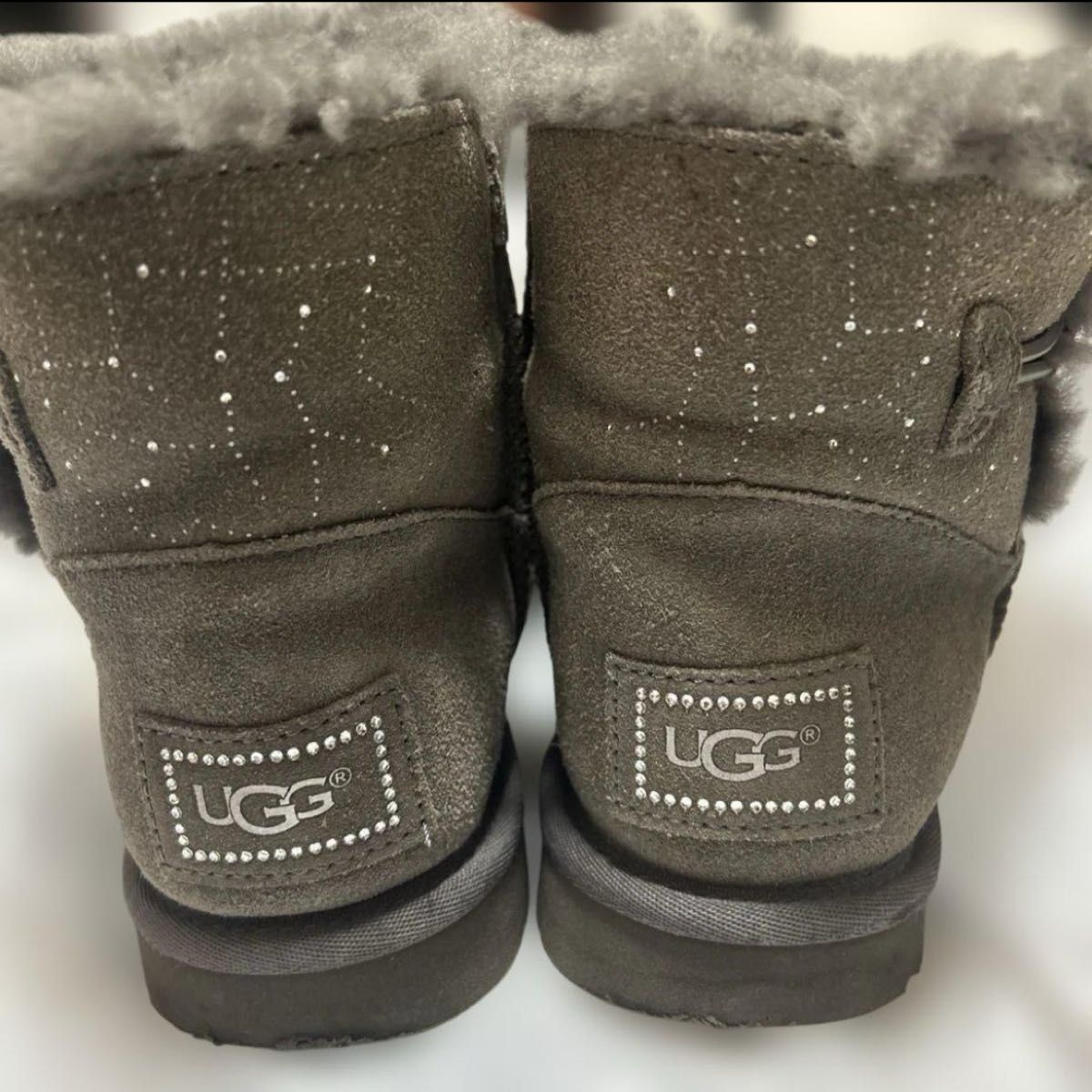 UGG アグ ムートンブーツ スワロフスキー 星座 23センチ｜Yahoo!フリマ