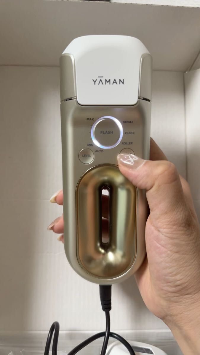 人気YAMAN ヤーマン ヴェーダリフトドライヤー カスタムPSM-220BA