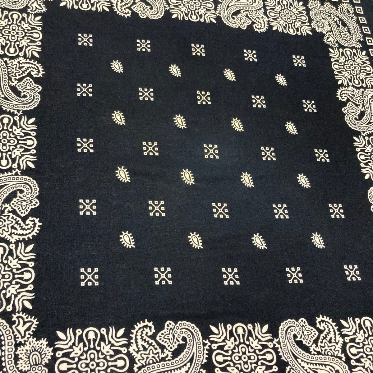 ジェイアダムス 黒 バンダナ パリスアクセサリーズ ドックタウン