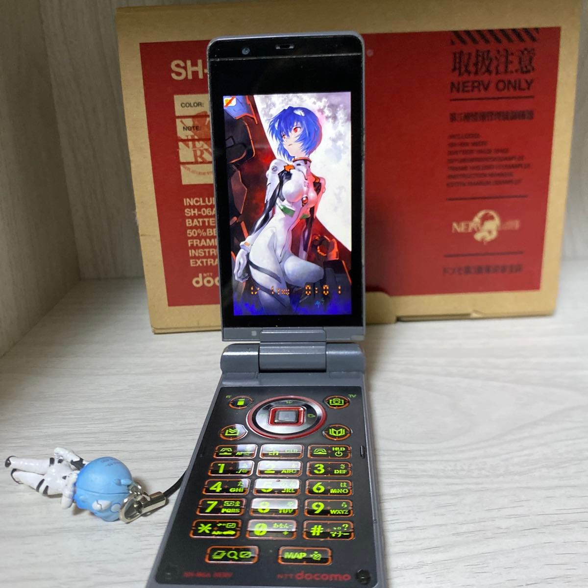 エヴァンゲリオン携帯SH-06A NERV 本体 付属品 ガラケー｜Yahoo!フリマ