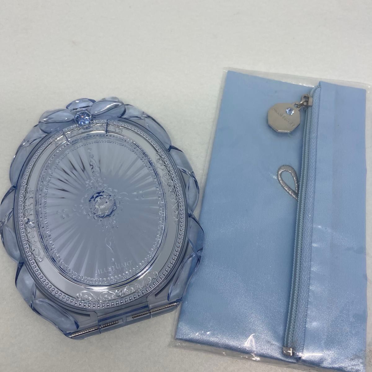 ジルスチュアート JILLSTUART サムシングピュアブルー コンパクト