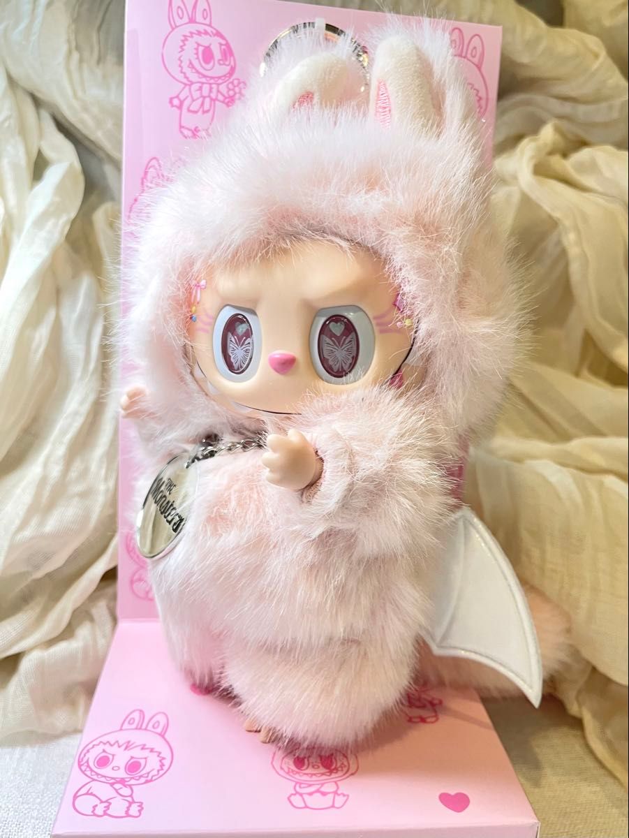 海外限定】箱付き 高品質 ぬいぐるみ LABUBU ラブブ キーホルダー