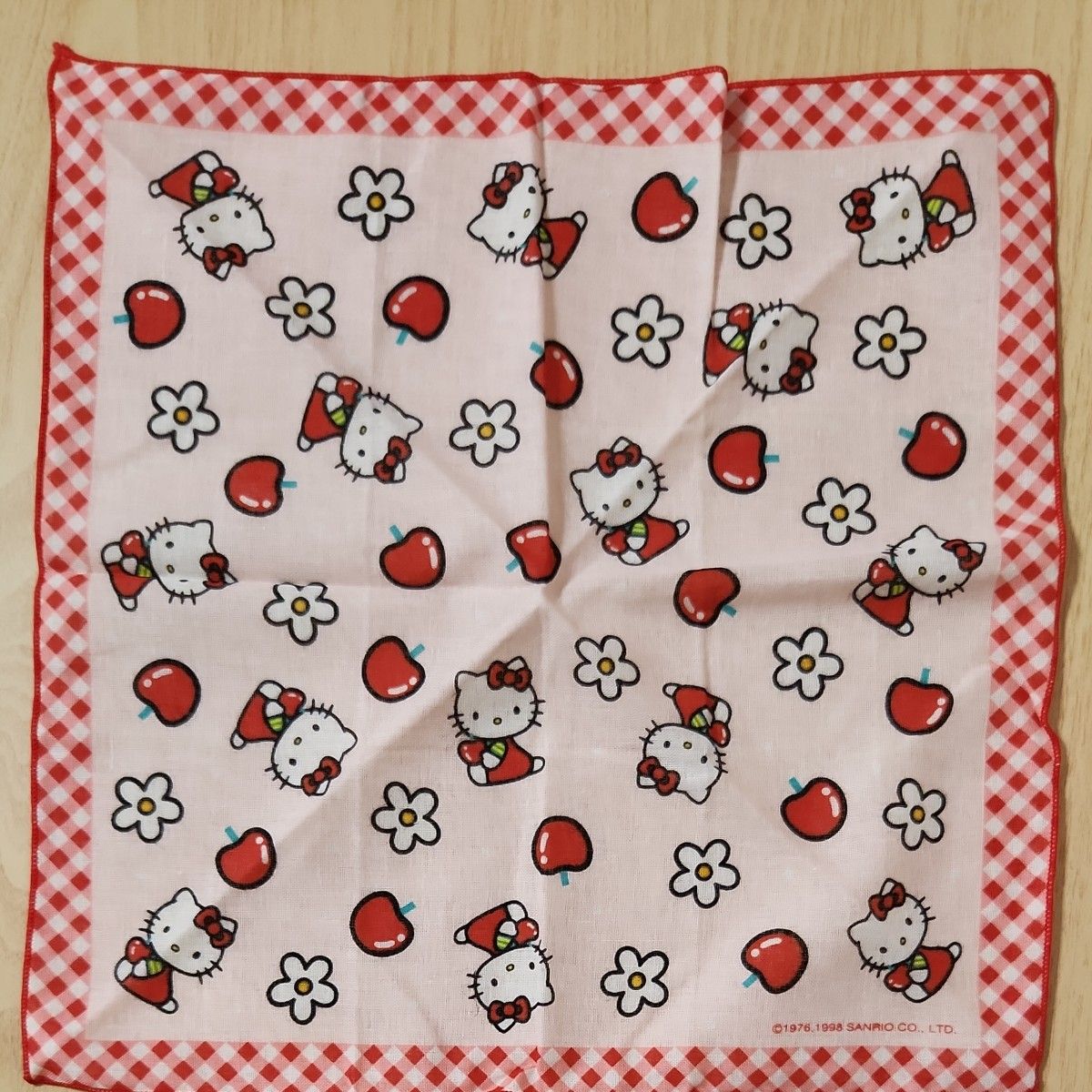 ハローキティ レトロハンカチ 3枚セット｜Yahoo!フリマ（旧PayPayフリマ）