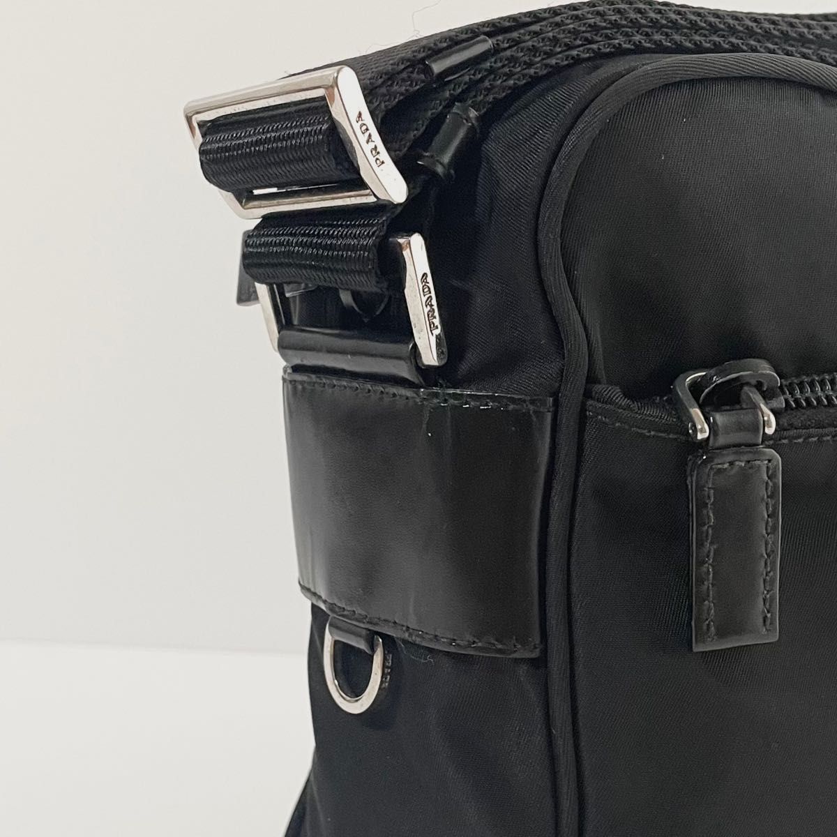 極美品〜美品】PRADA プラダ ショルダーバッグ カメラバッグ ナイロン