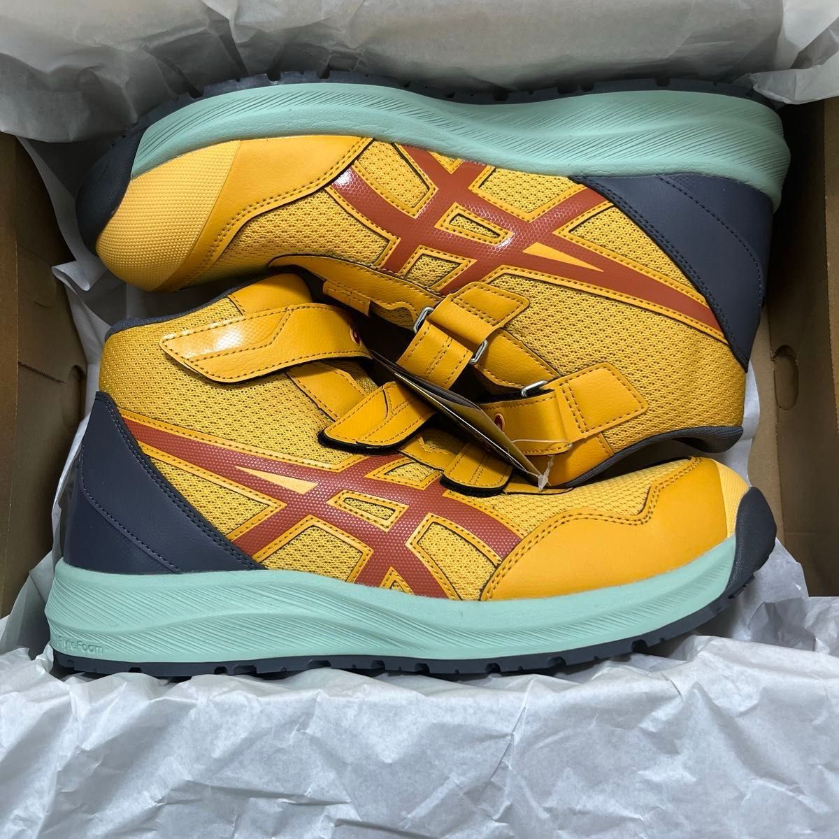 新品 asics 安全靴 CP216 セーフティシューズ ハイカット タグ付き