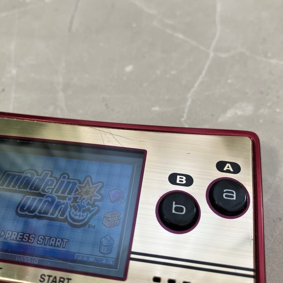 ニンテンドー ゲームボーイミクロ 20周年記念モデル ファミコン