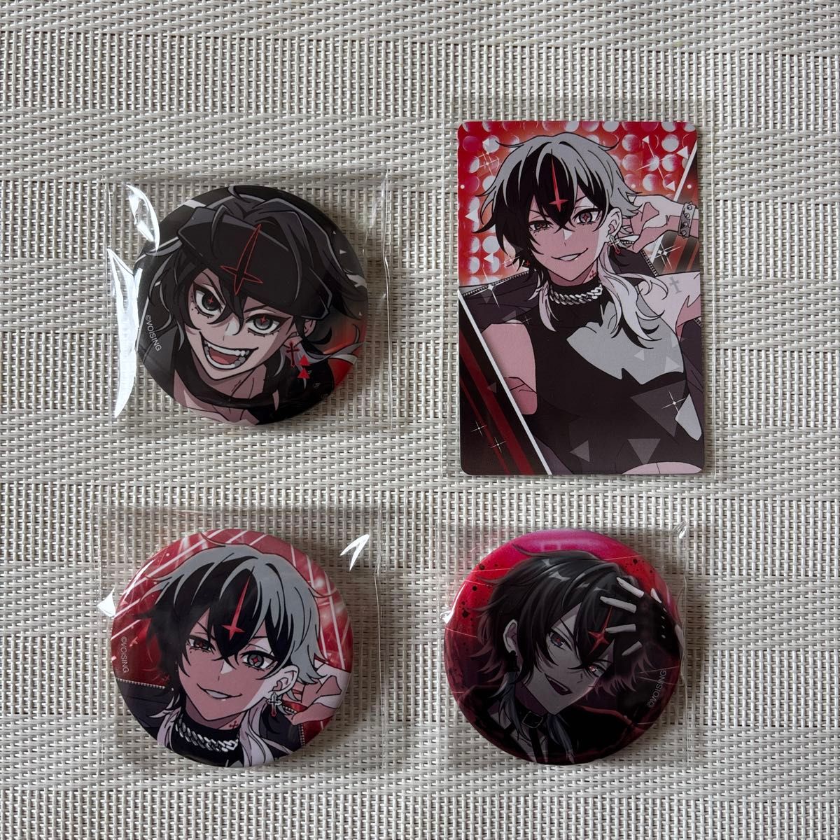 クロノヴァ アルケー ARKHE 缶バッジ トレカ ボイシングチップスカード