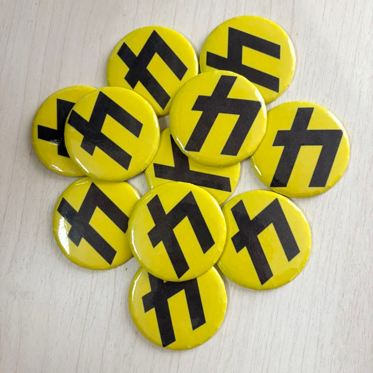 缶バッジ カリスマックス SnowMan｜Yahoo!フリマ（旧PayPayフリマ）